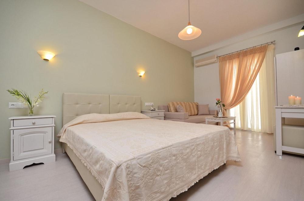 Aparthotel Blue Sky Naxos City Zewnętrze zdjęcie