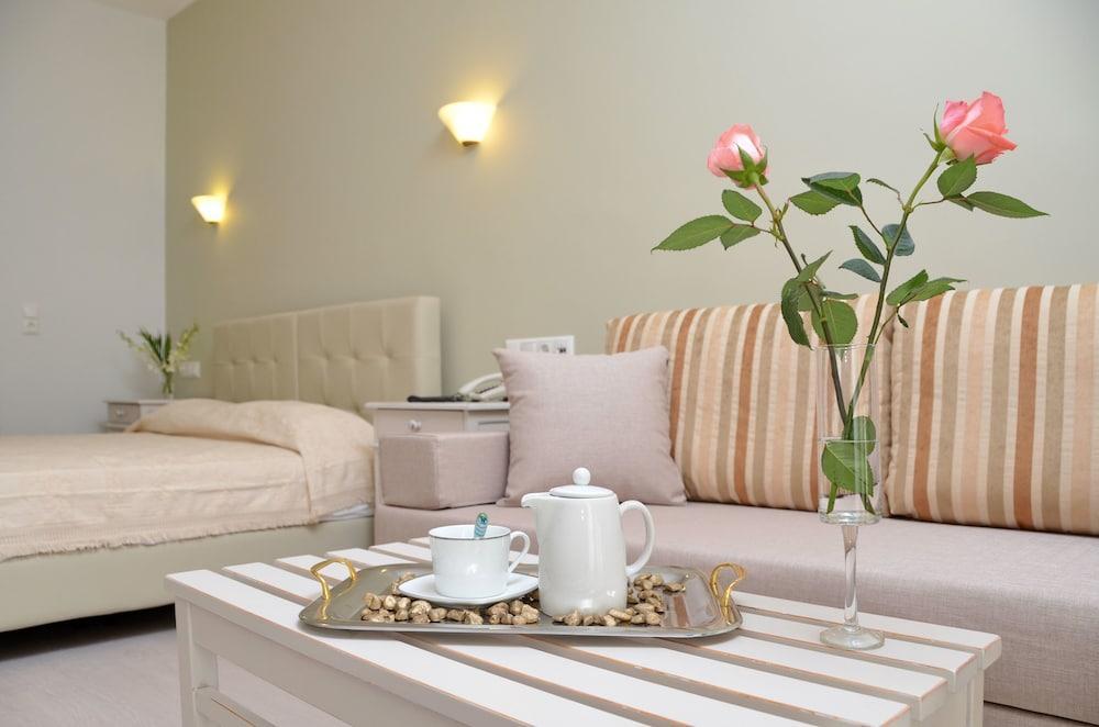 Aparthotel Blue Sky Naxos City Zewnętrze zdjęcie